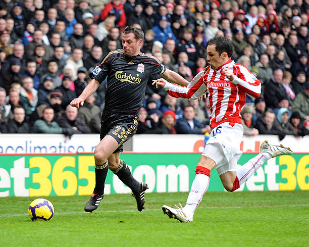 比如他在 比如他在